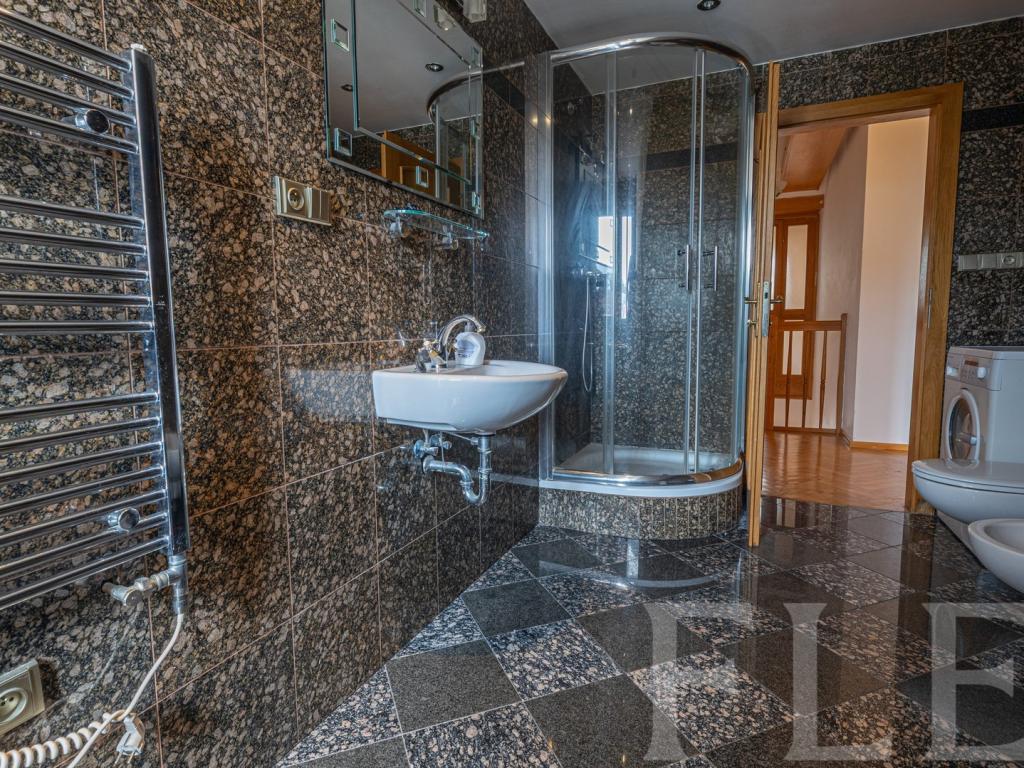 Pronájem bytu 3+1 117 m2, Praha – náhled fotky 16