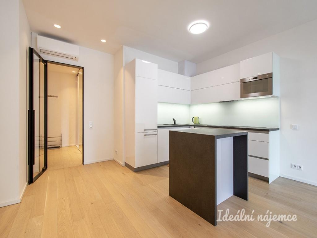 Pronájem bytu 2+kk 70 m2