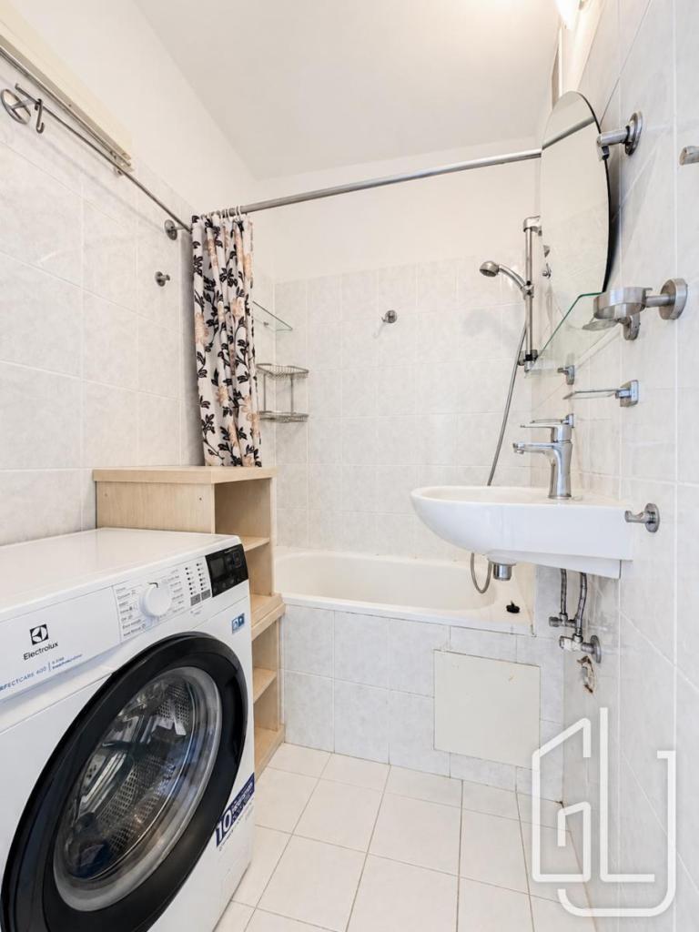 Prodej bytu 1+1 36 m2, Praha – náhled fotky 9