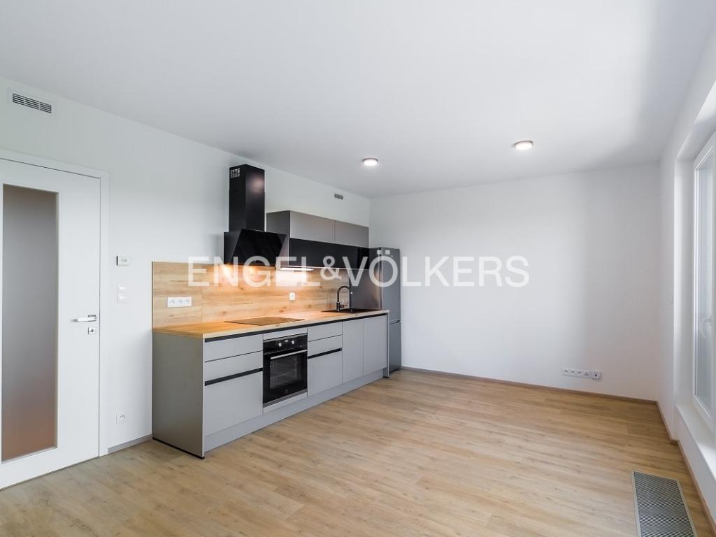 Pronájem bytu 1+kk 35 m2