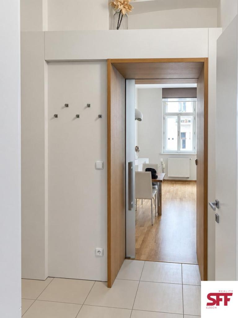 Pronájem bytu 2+kk 55 m2, Praha – náhled fotky 13