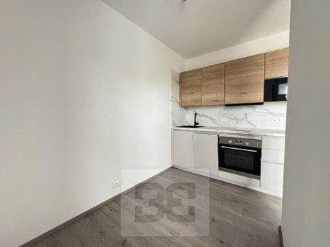 Pronájem bytu 1+kk 28 m2