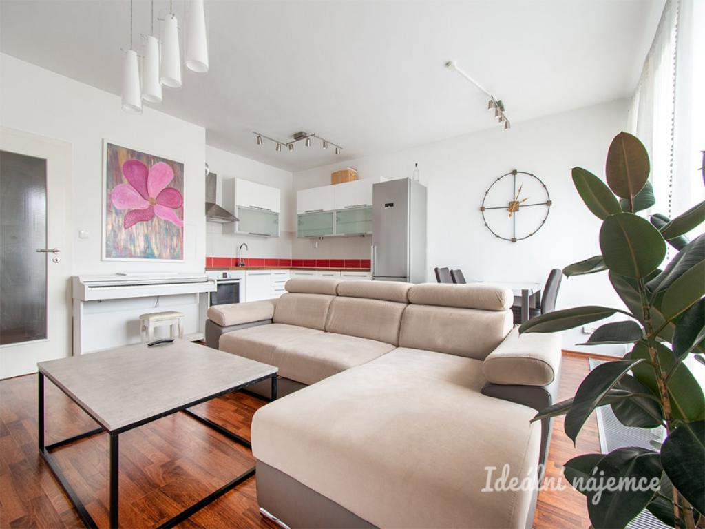 Pronájem bytu 2+kk 70 m2