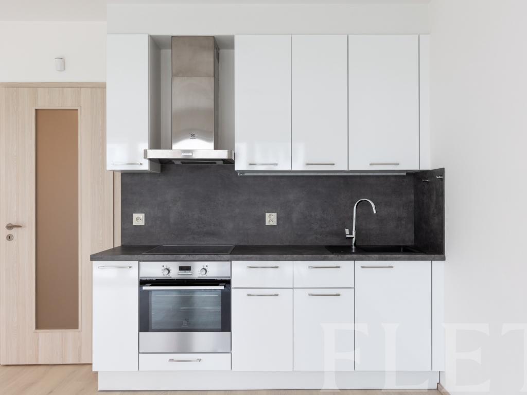 Pronájem bytu 1+kk 37 m2