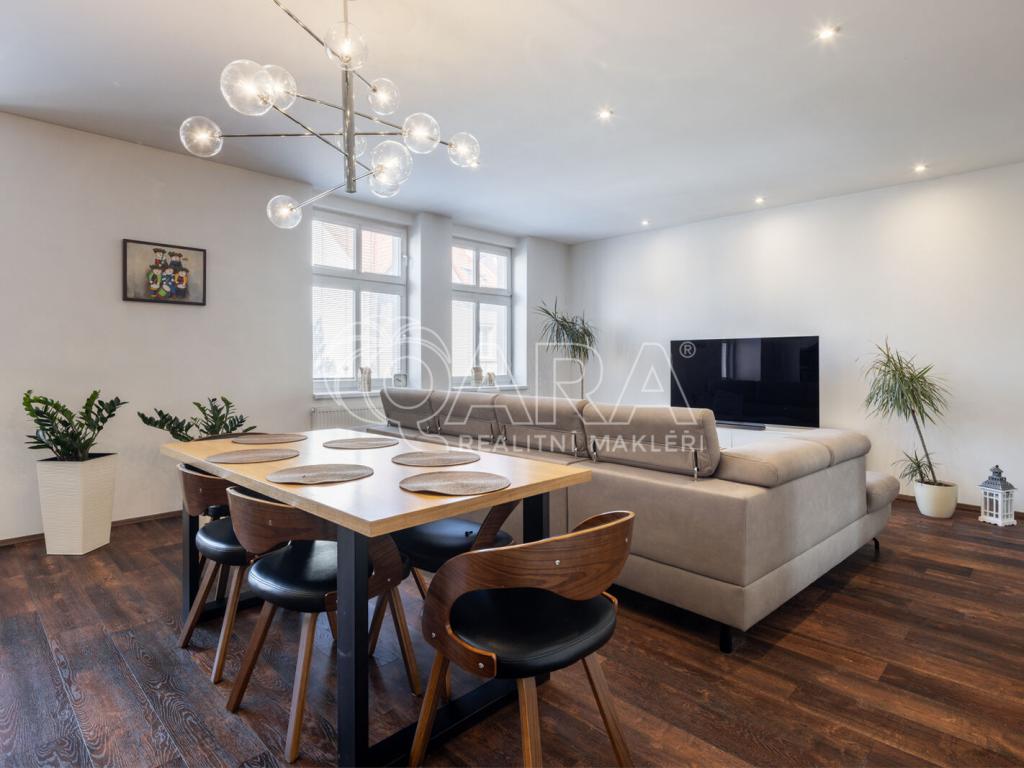 fivePlusRooms, Slaný - Vepřkova, 1 Kč, 460 m2