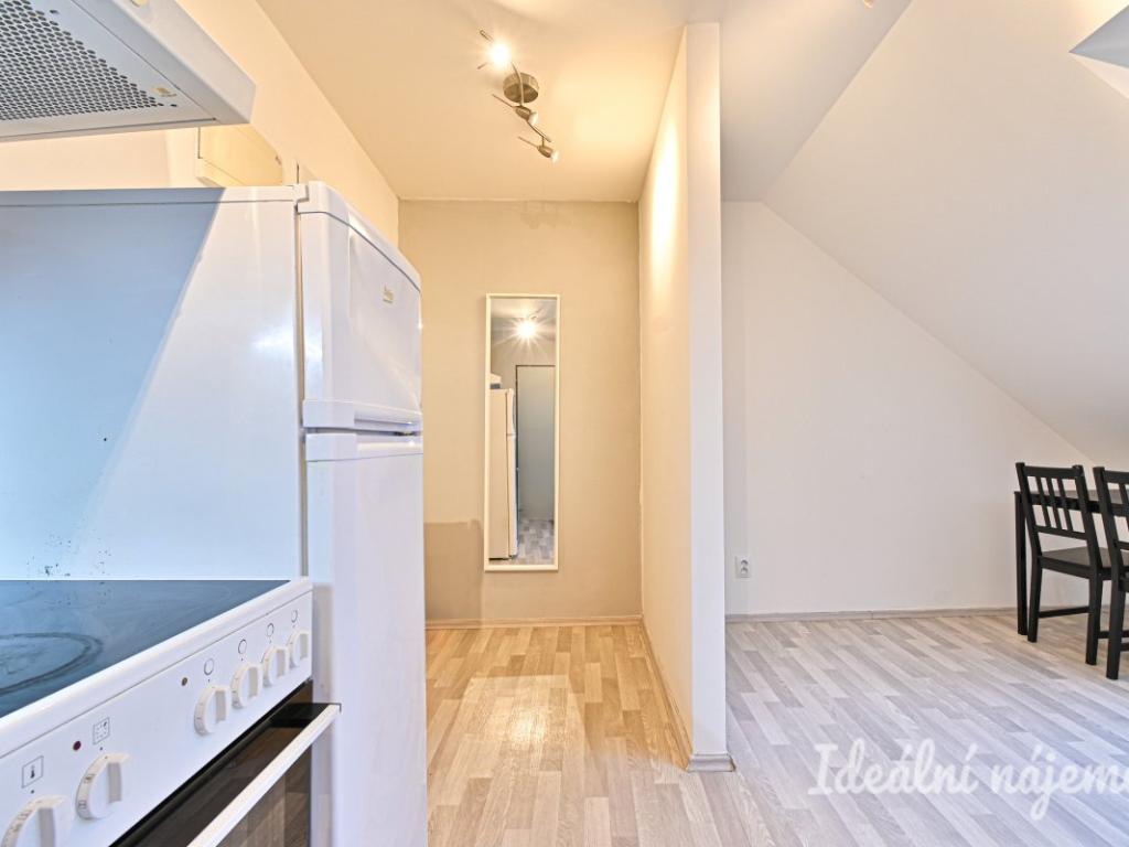 Pronájem bytu 2+kk 40 m2