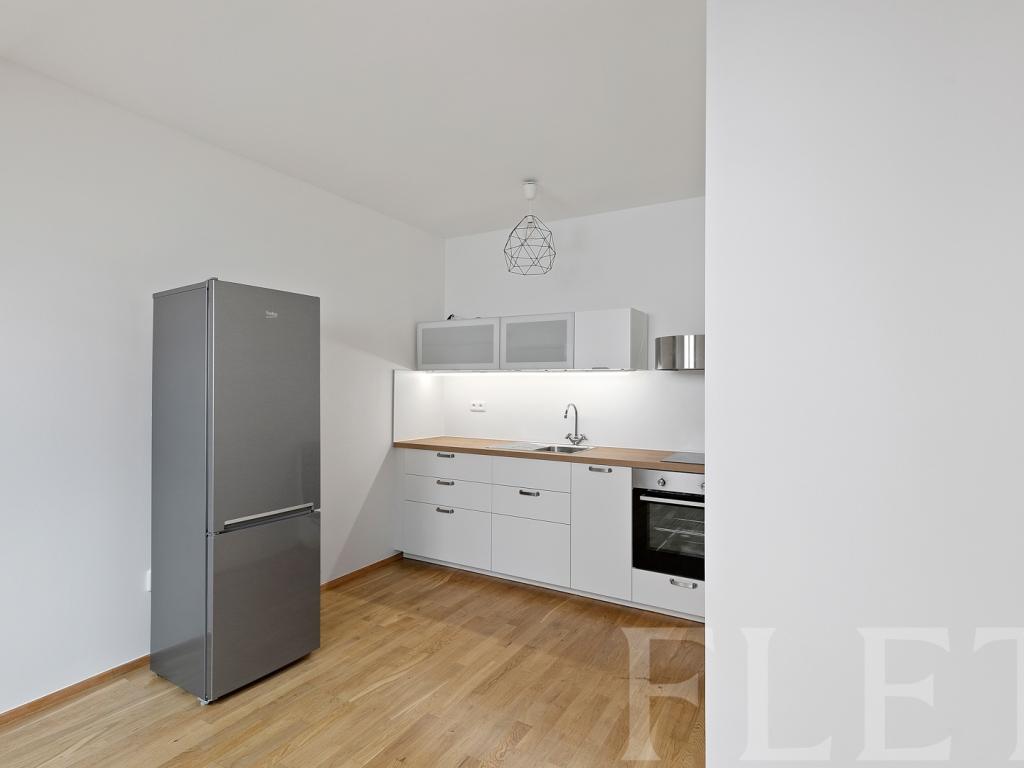 Pronájem bytu 1+kk 34 m2, Praha – náhled fotky 6
