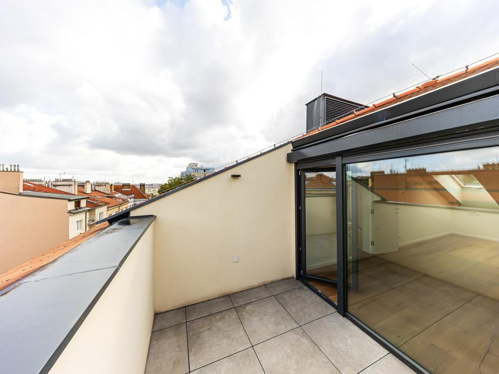 Pronájem bytu 4+kk 151 m2, Praha – náhled fotky 13