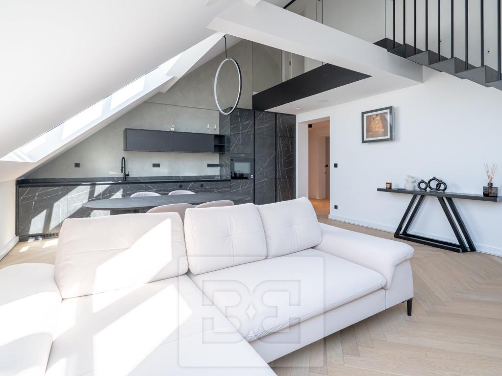 Pronájem bytu 4+kk 183 m2