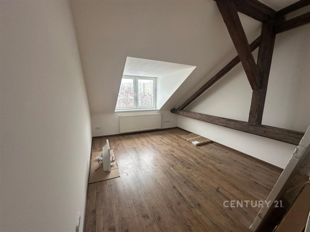 Pronájem bytu 2+kk 58 m2