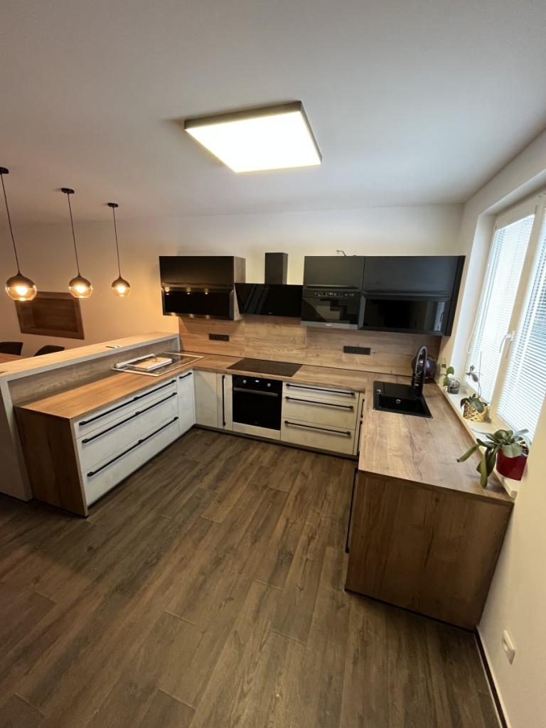 Pronájem bytu 4+kk 139 m2