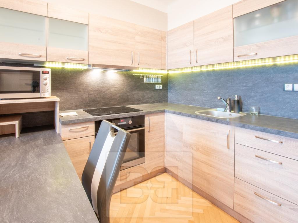 Pronájem 3+kk, Plzeň - Francouzská třída, 17900