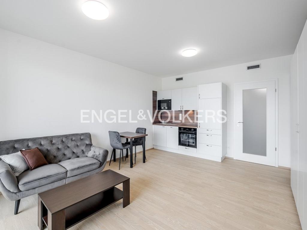Pronájem bytu 1+kk 32 m2