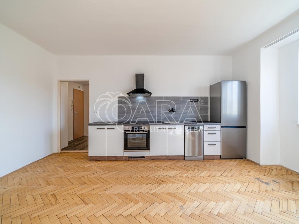 Pronájem bytu 2+kk 38 m2