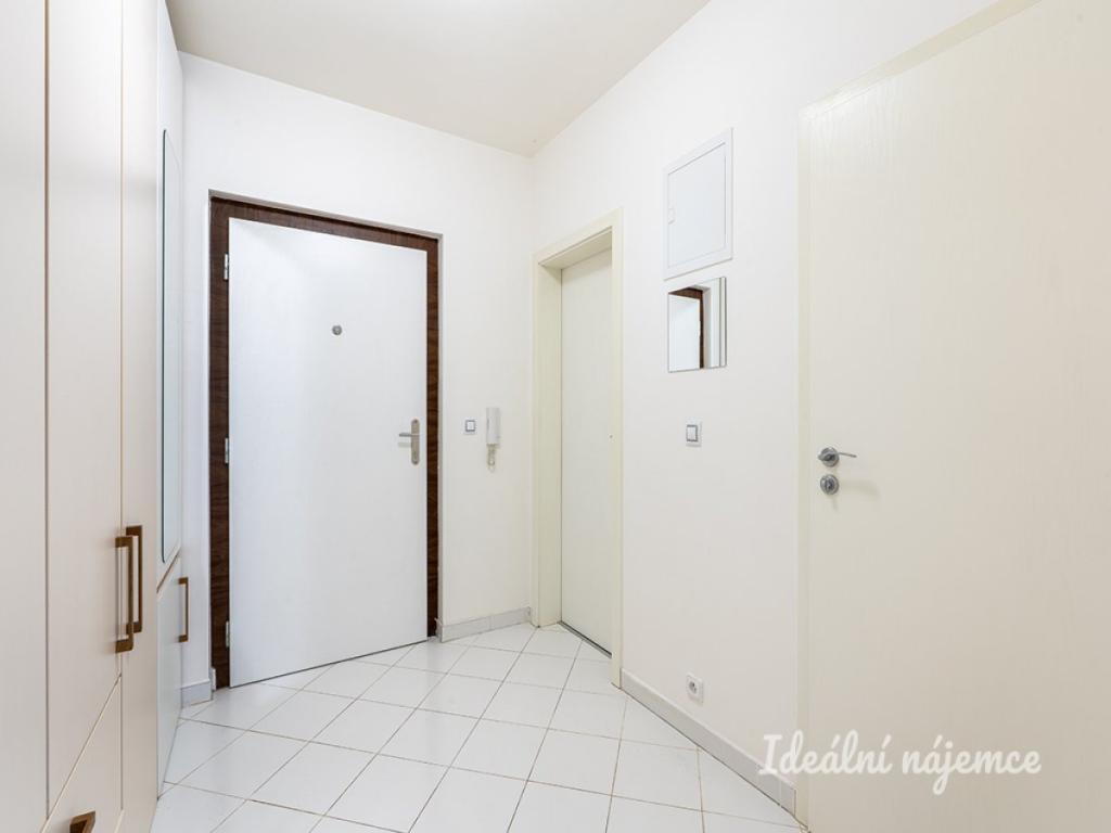 Pronájem bytu 1+kk 49 m2