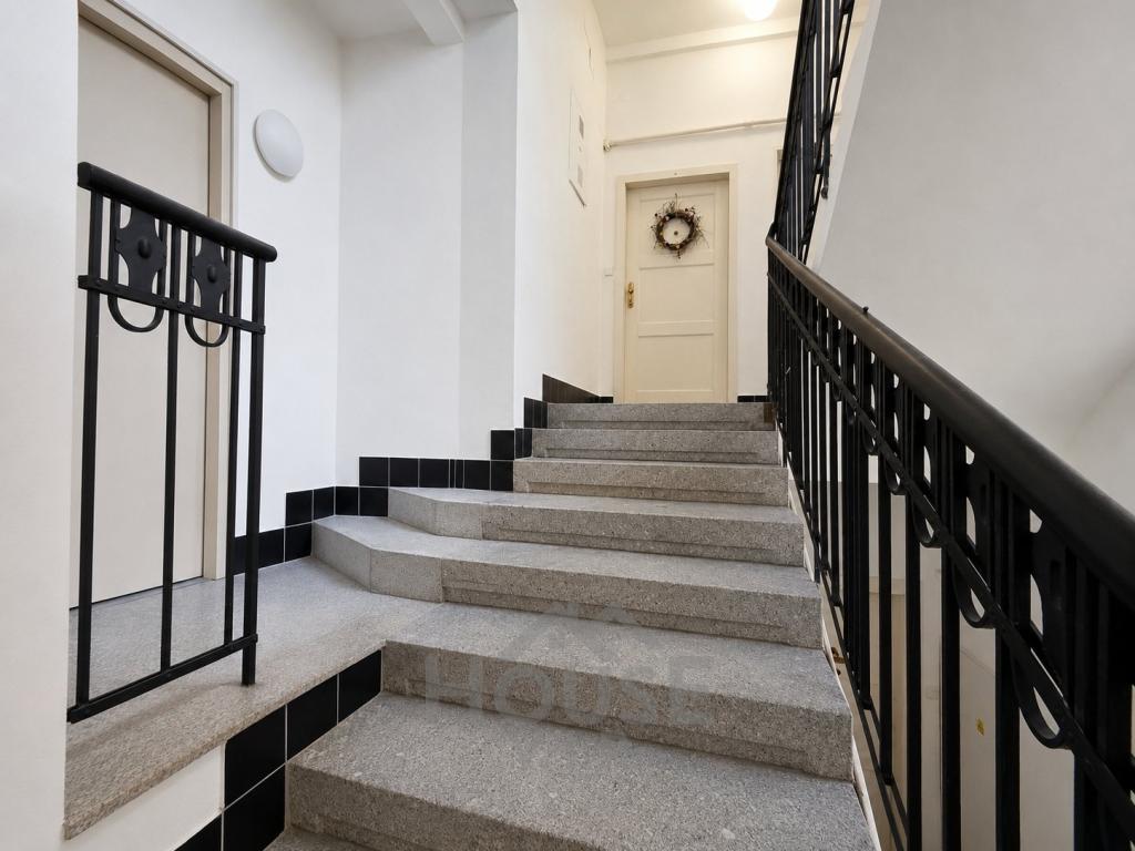 Prodej bytu 3+1 80 m2, Praha – náhled fotky 26