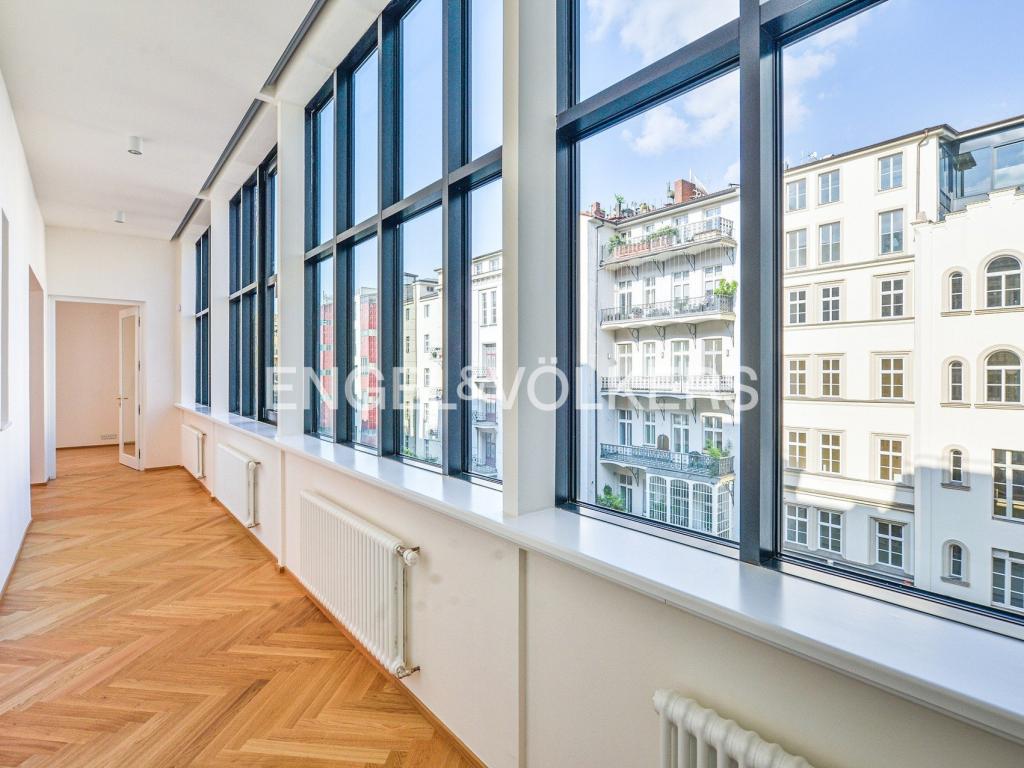 Pronájem bytu 4+kk 202 m2