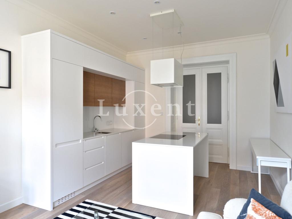 Pronájem bytu 2+kk 56 m2, Praha – náhled fotky 7