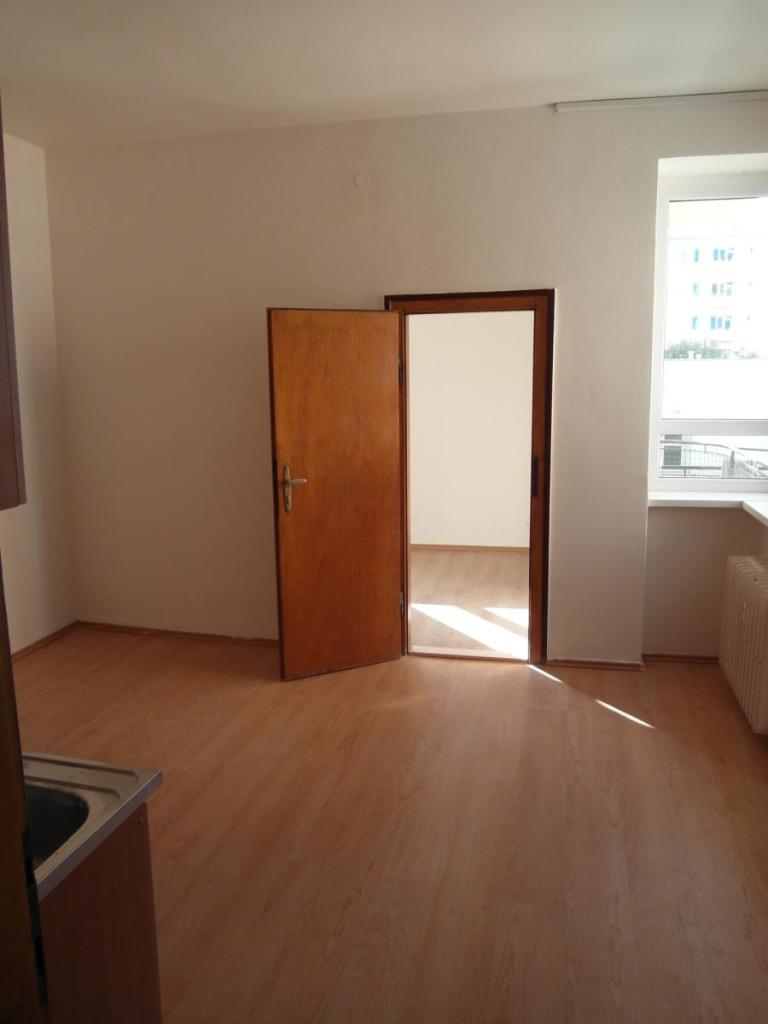 Listing 4