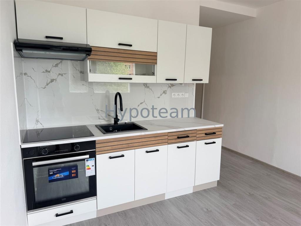 Pronájem bytu 1+1 34 m2