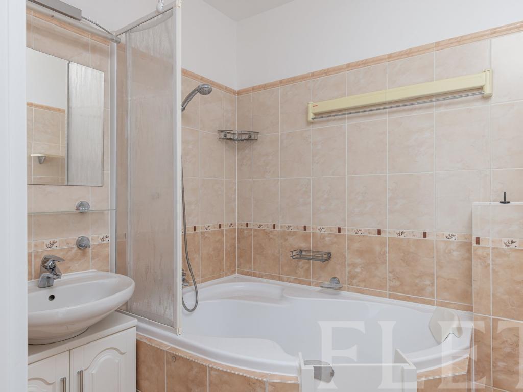 Pronájem bytu 2+kk 53 m2, Praha – náhled fotky 11
