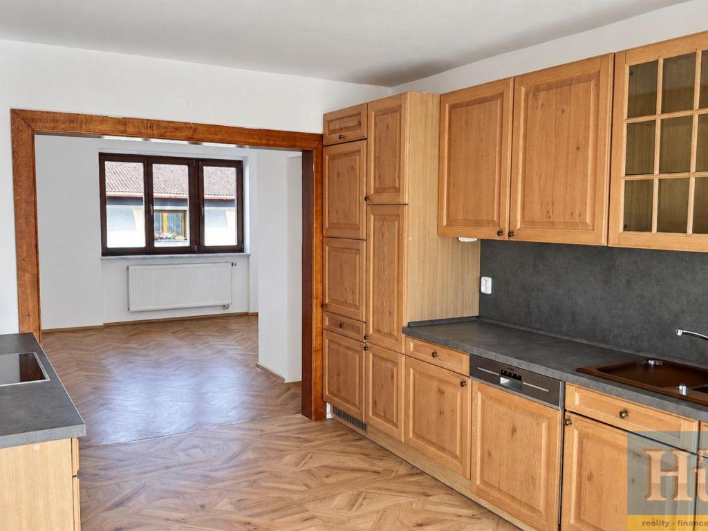 Pronájem bytu 3+kk 66 m2