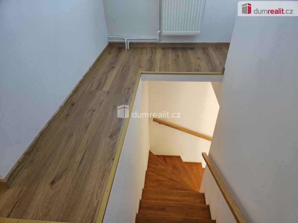 Pronájem bytu 3+kk 74 m2