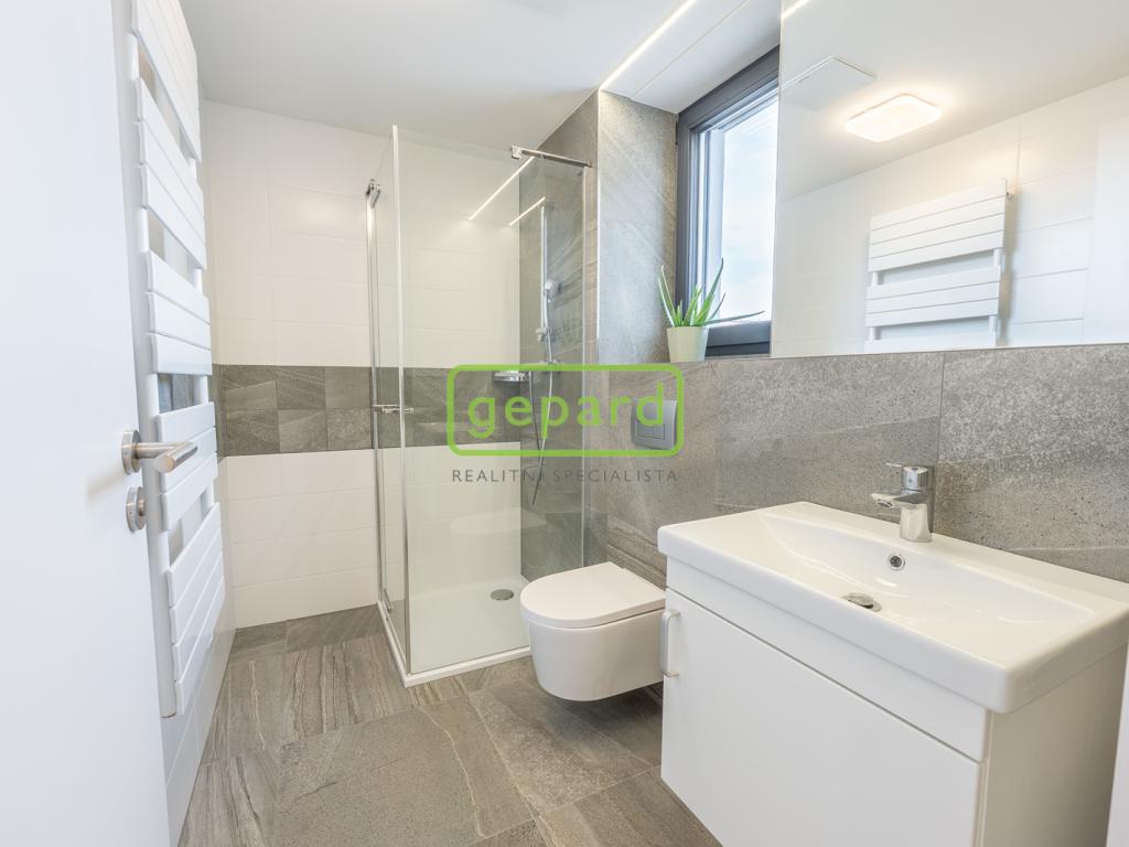 Pronájem bytu 1+kk 34 m2