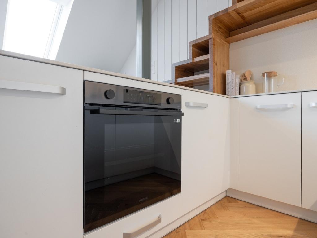 Pronájem bytu 4+kk 105 m2, Praha – náhled fotky 21