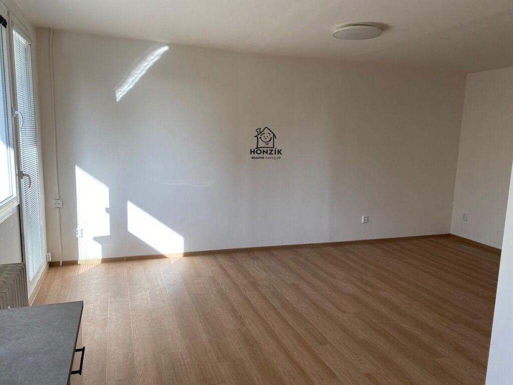 Pronájem bytu 3+kk 61 m2, Praha – náhled fotky 4