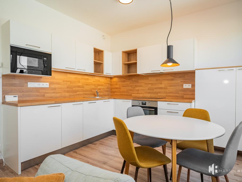 Pronájem bytu 1+kk 35 m2