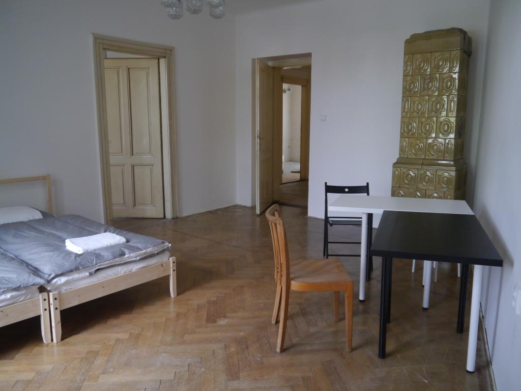 Spolubydleni bytu celý pokoj 87 m2