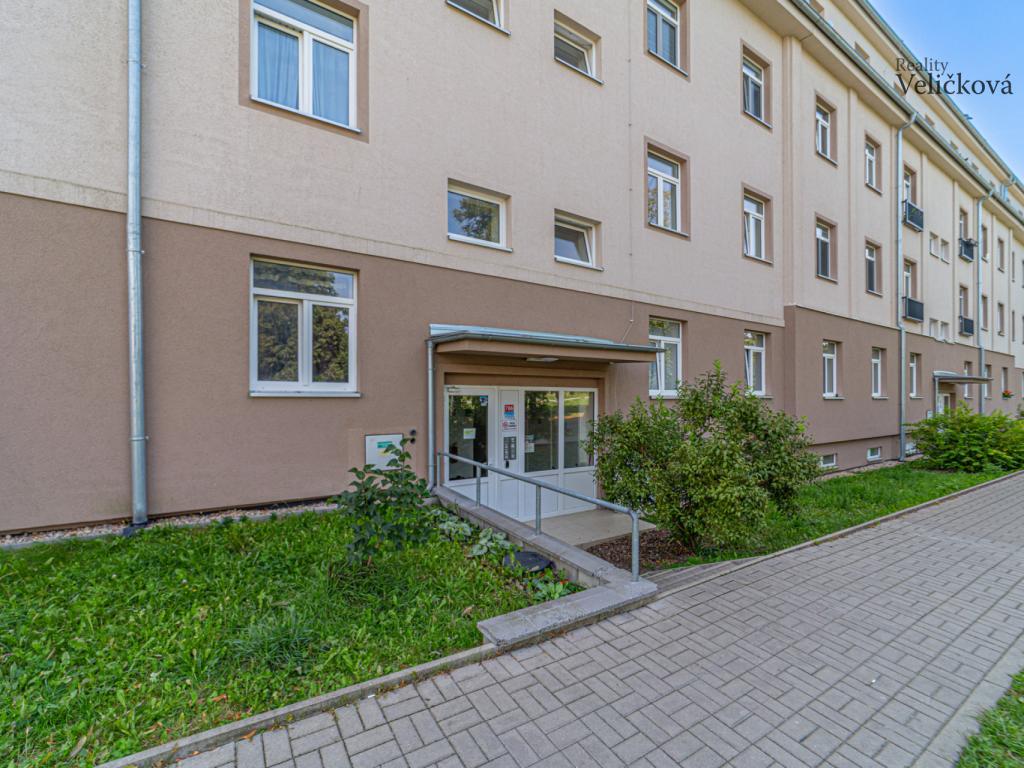 Prodej bytu 3+kk 75 m2, Milovice – náhled fotky 14