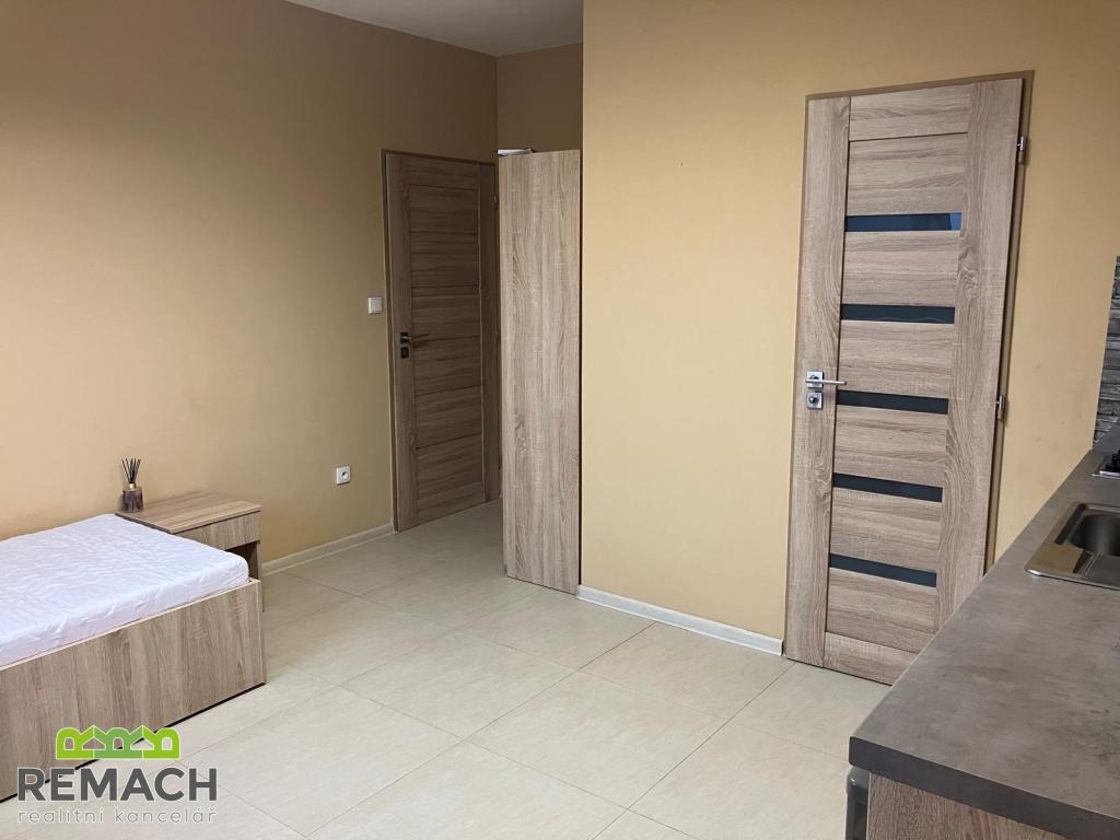 Pronájem bytu 1+1 32 m2