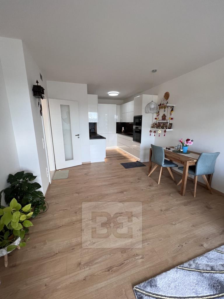 Pronájem bytu 3+kk 79 m2