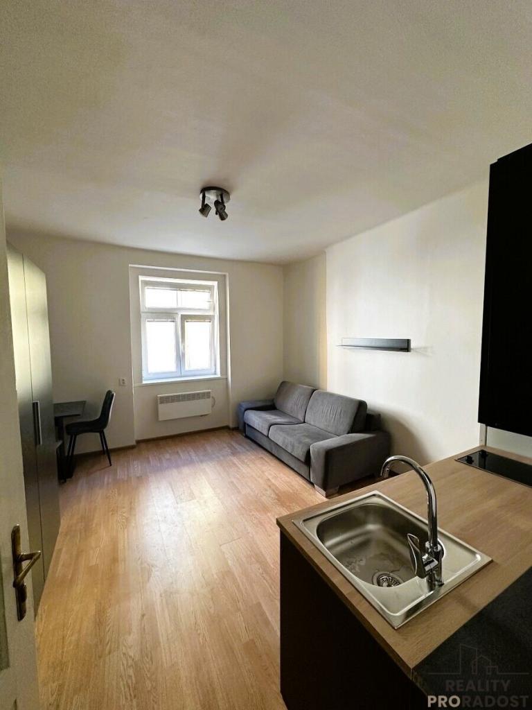 Pronájem bytu 1+kk 29 m2