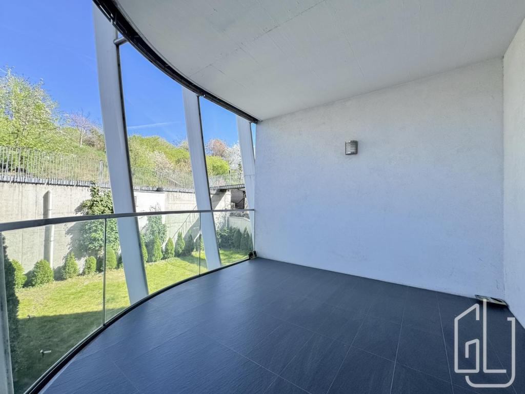Pronájem bytu 3+kk 124 m2