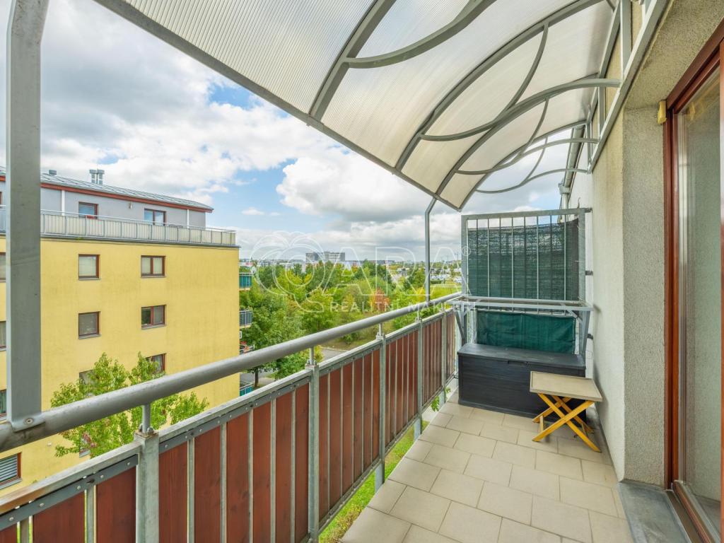 Pronájem bytu 1+kk 38 m2, Praha – náhled fotky 9