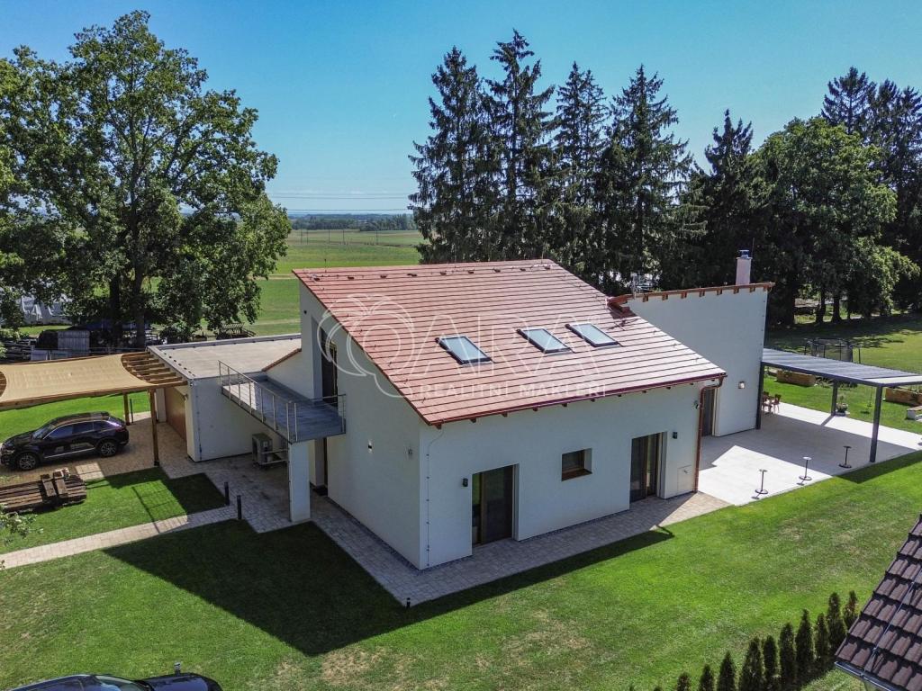 Prodej domu 350 m2