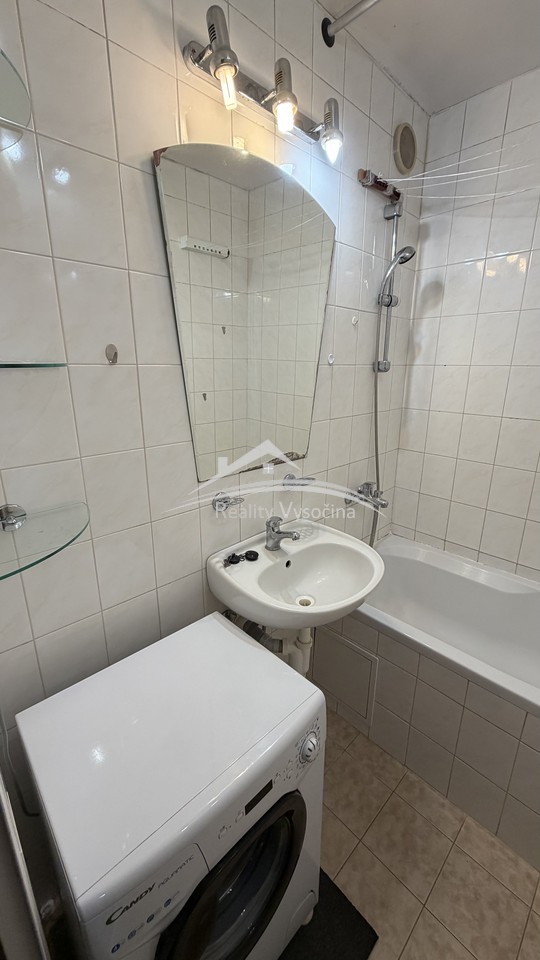 Pronájem bytu 1+1 40 m2