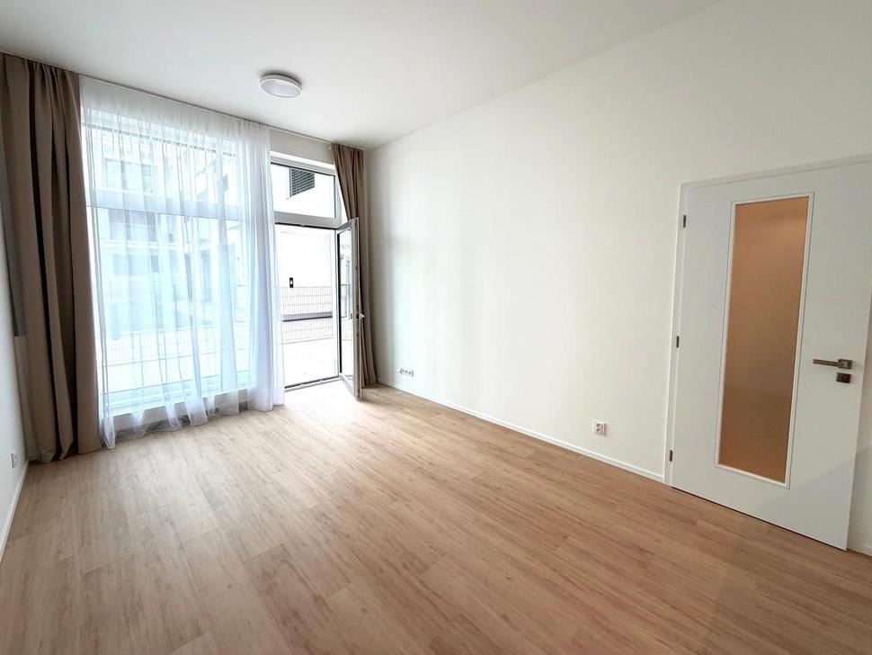Prodej bytu 2+kk 83 m² – pohled 4