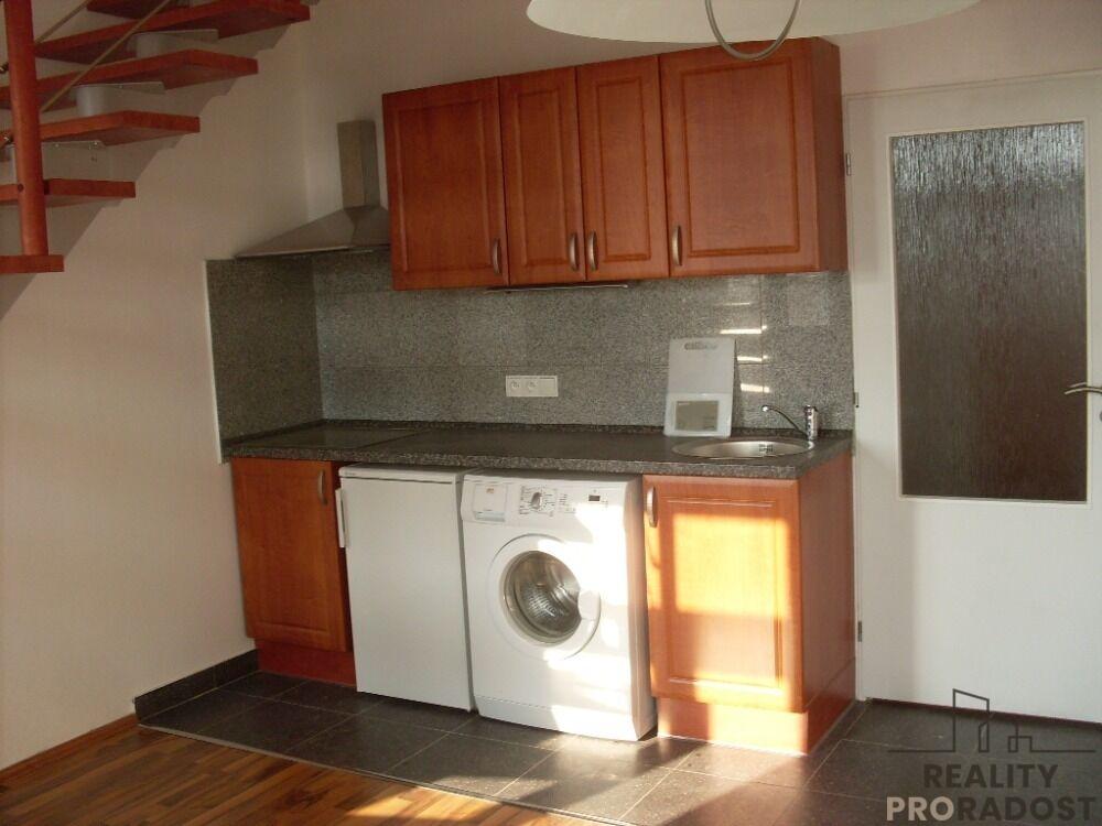 Pronájem bytu 2+kk 60 m2