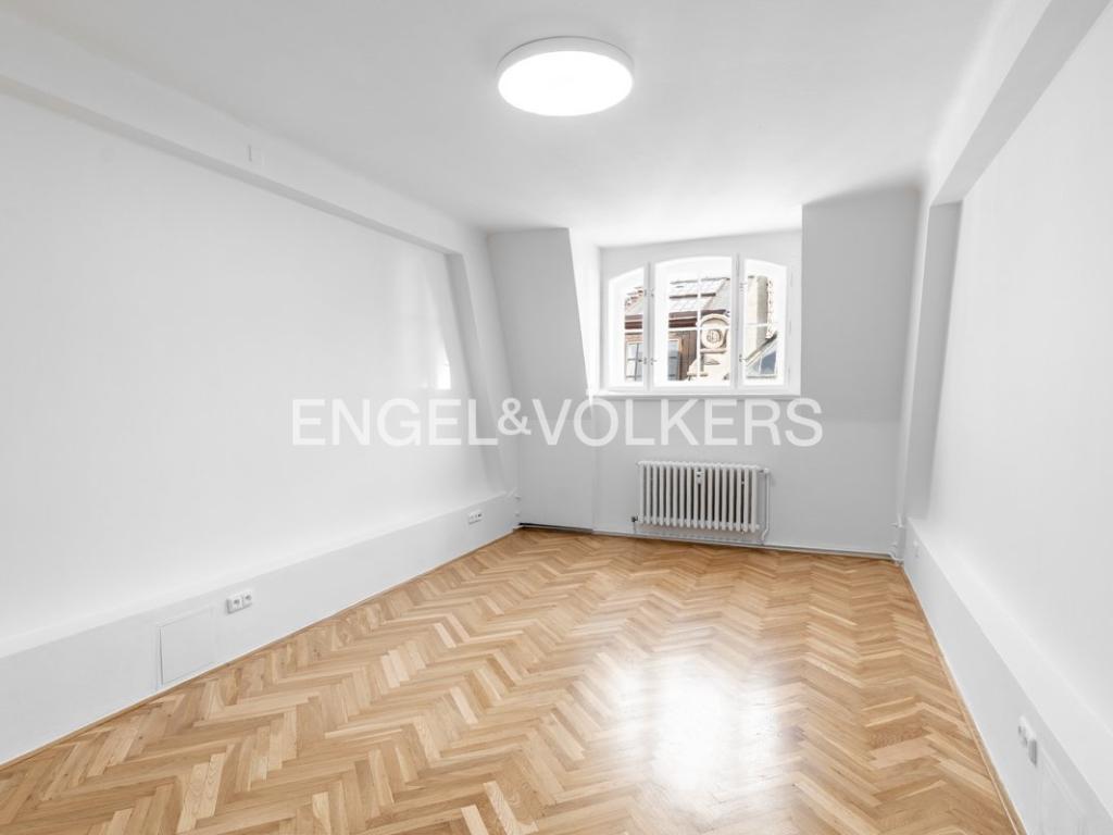 Pronájem bytu 2+1 84 m2