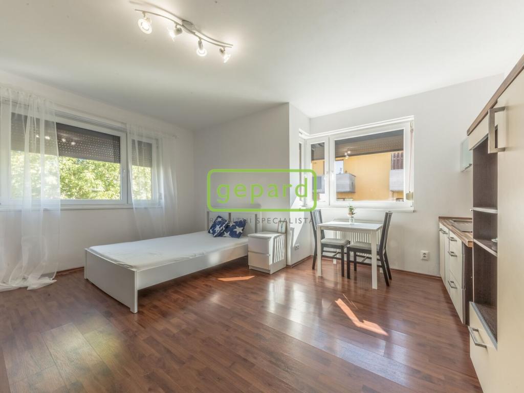 Pronájem bytu 1+kk 31 m2