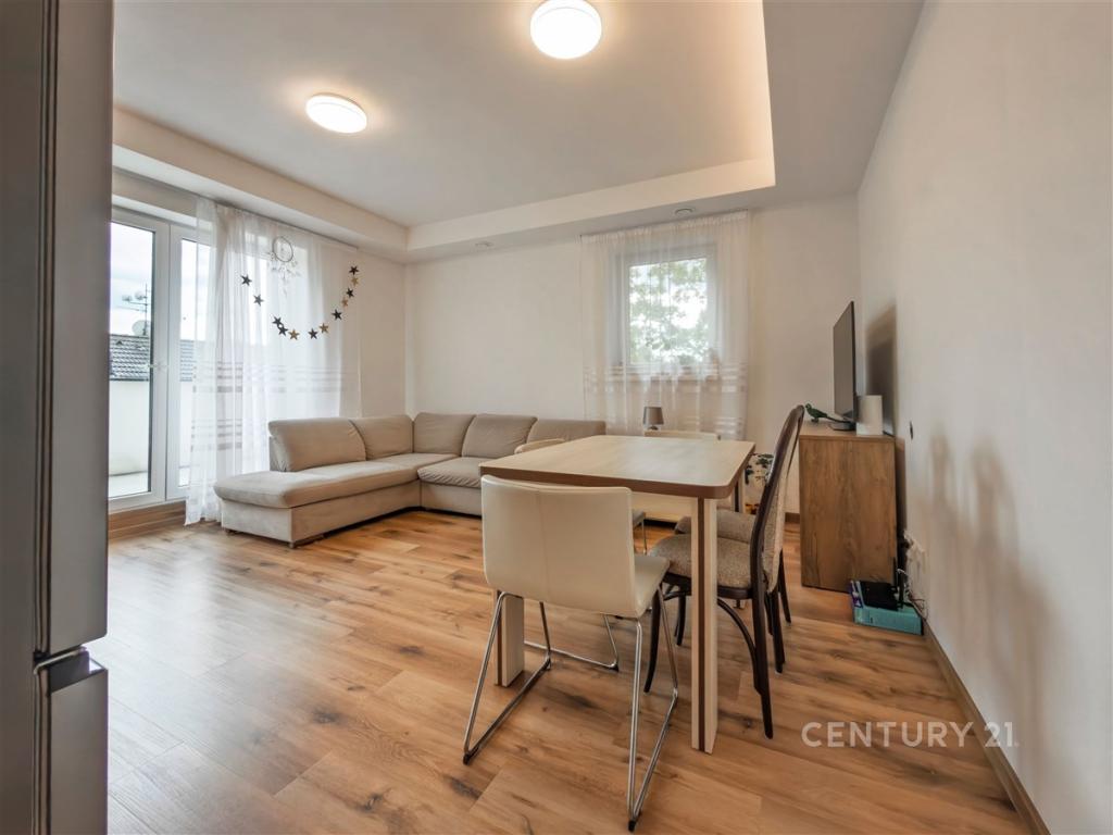 Pronájem bytu 2+kk 55 m2