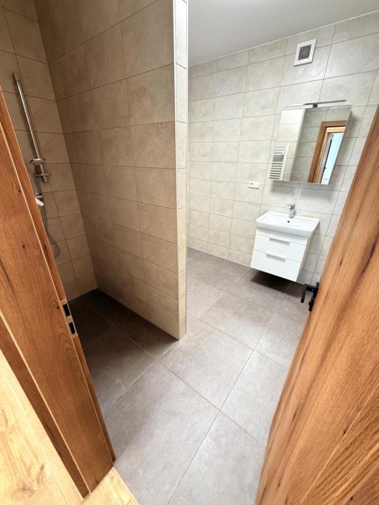 Pronájem bytu 4+kk 111 m2, Rostěnice-Zvonovice – náhled fotky 12