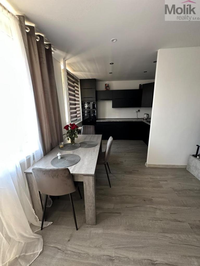 Pronájem bytu 3+1 76 m2