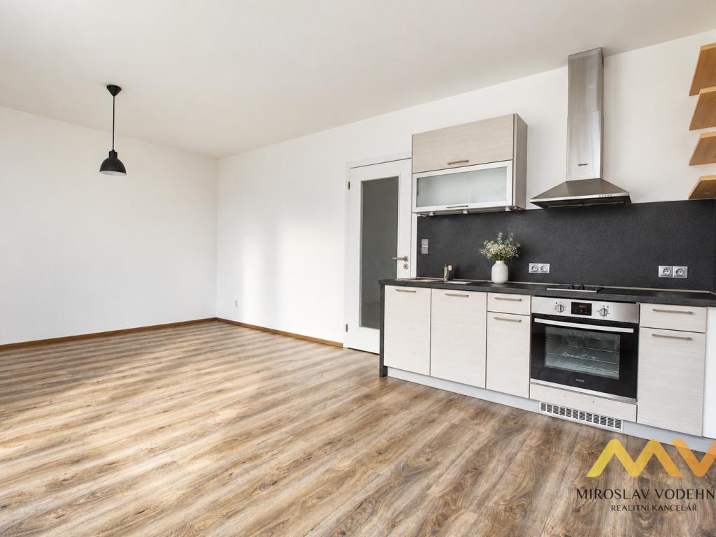 Pronájem bytu 1+kk 32 m2, Hradec Králové – náhled fotky 6