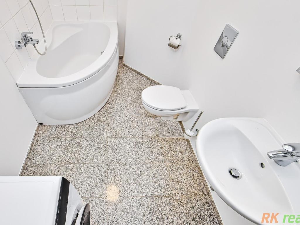 Pronájem bytu 1+1 33 m2, Praha – náhled fotky 11