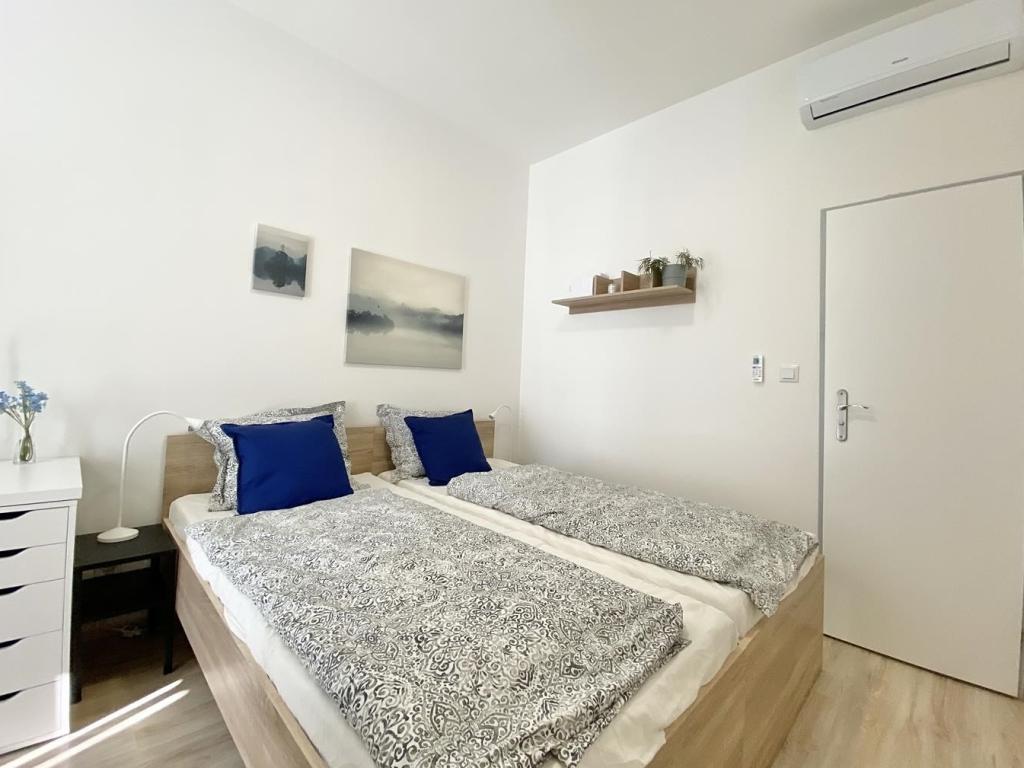 Pronájem bytu 1+kk 18 m2